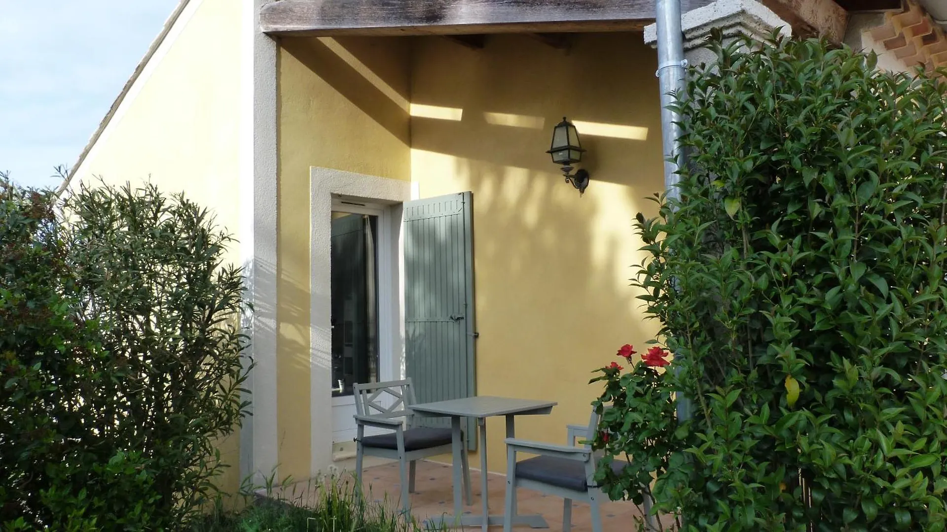 Villa Adhemar La Garde Adhemar 0*,  France