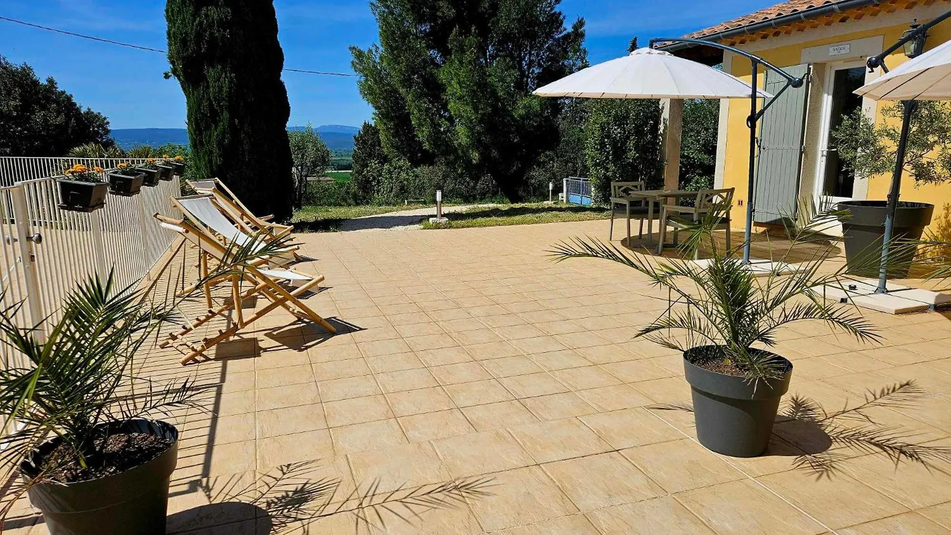Guest house Villa Adhemar La Garde Adhemar France