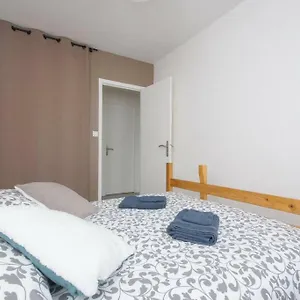 2 - Parking Privé , Rennes Francia